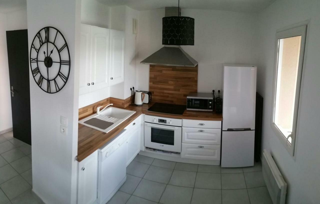 شقة Apt 50M2 Avec Balcon Tout Equipe Proche D'Avignon بيرنيه لو فونتينز المظهر الخارجي الصورة