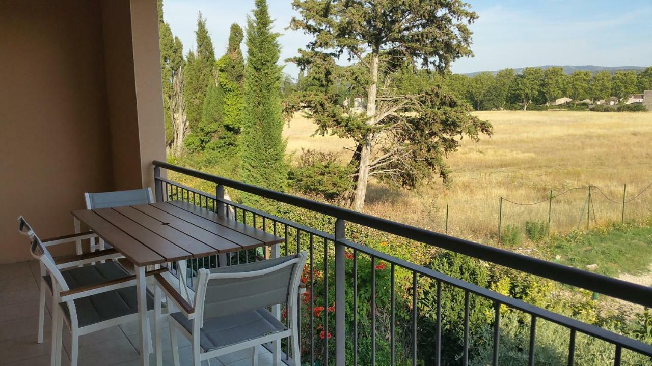 شقة Apt 50M2 Avec Balcon Tout Equipe Proche D'Avignon بيرنيه لو فونتينز المظهر الخارجي الصورة